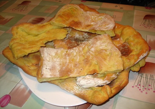 schiacciatina di pane con lo zafferano (1)